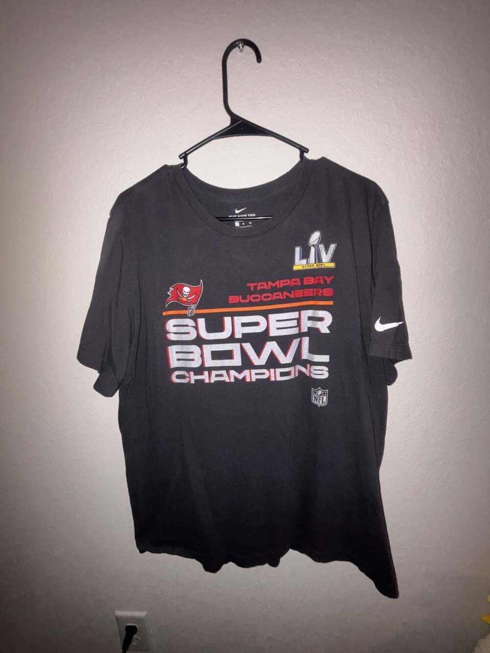 Nike Tampa Bay Buccaneers Super Bowl LV Champions Locker Room T-Shirt